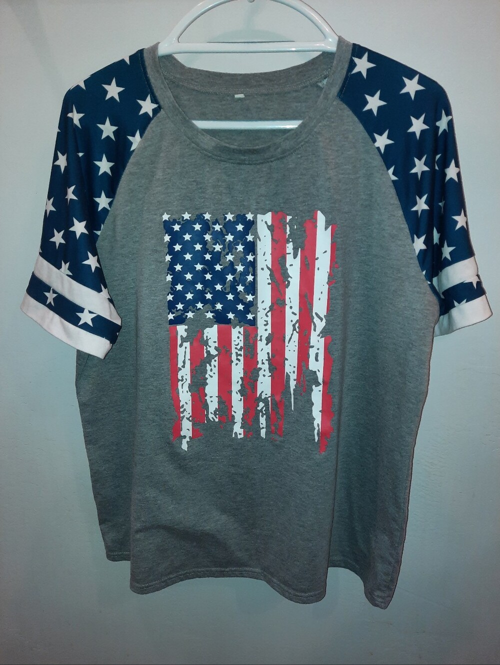 Womens Grey American Flag Graphic Tee USA size XL Excellent Used Condition